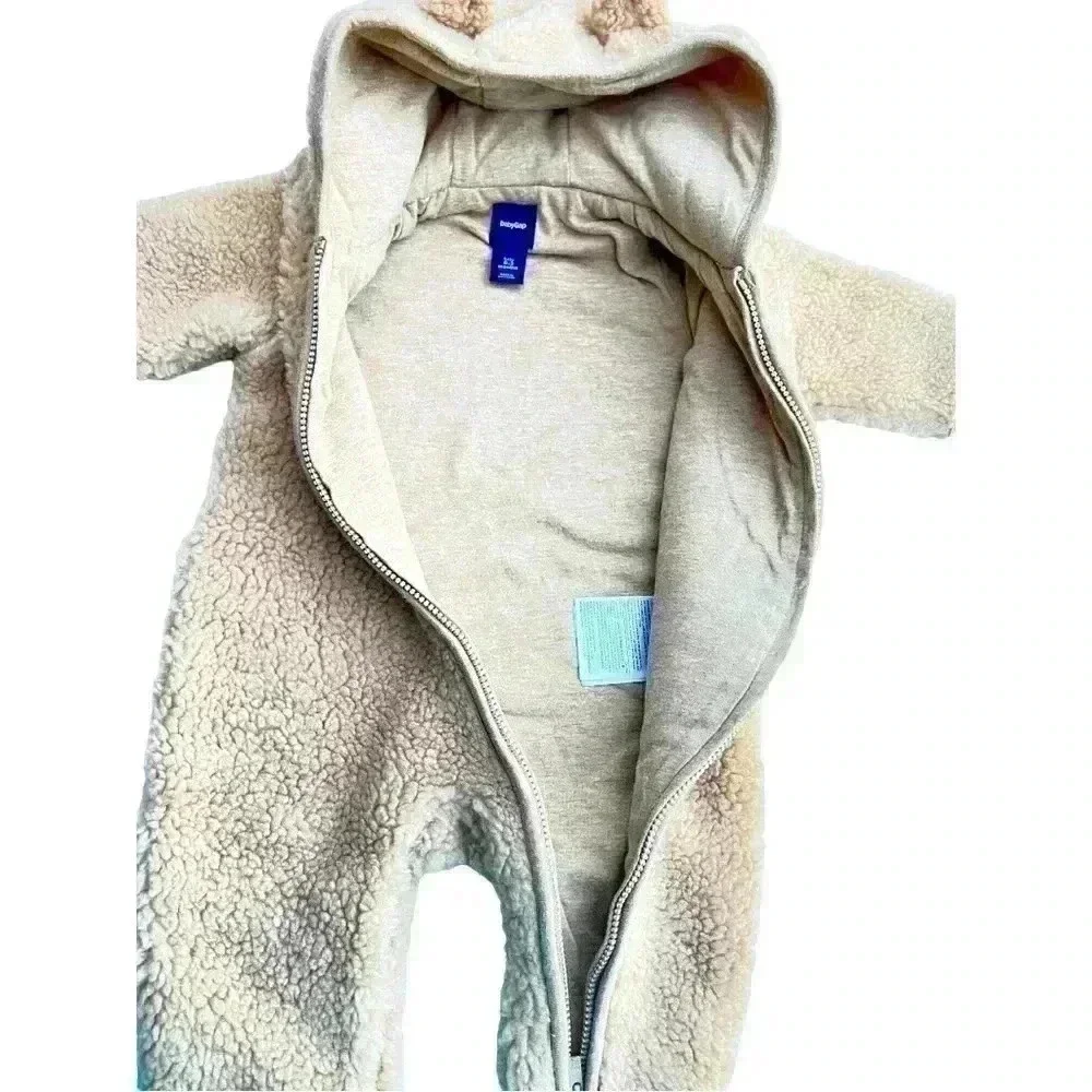 Baby Gap Cozy Sherpa Tan Snowsuit•Gender Neutral•Size 0-3•Preowned•